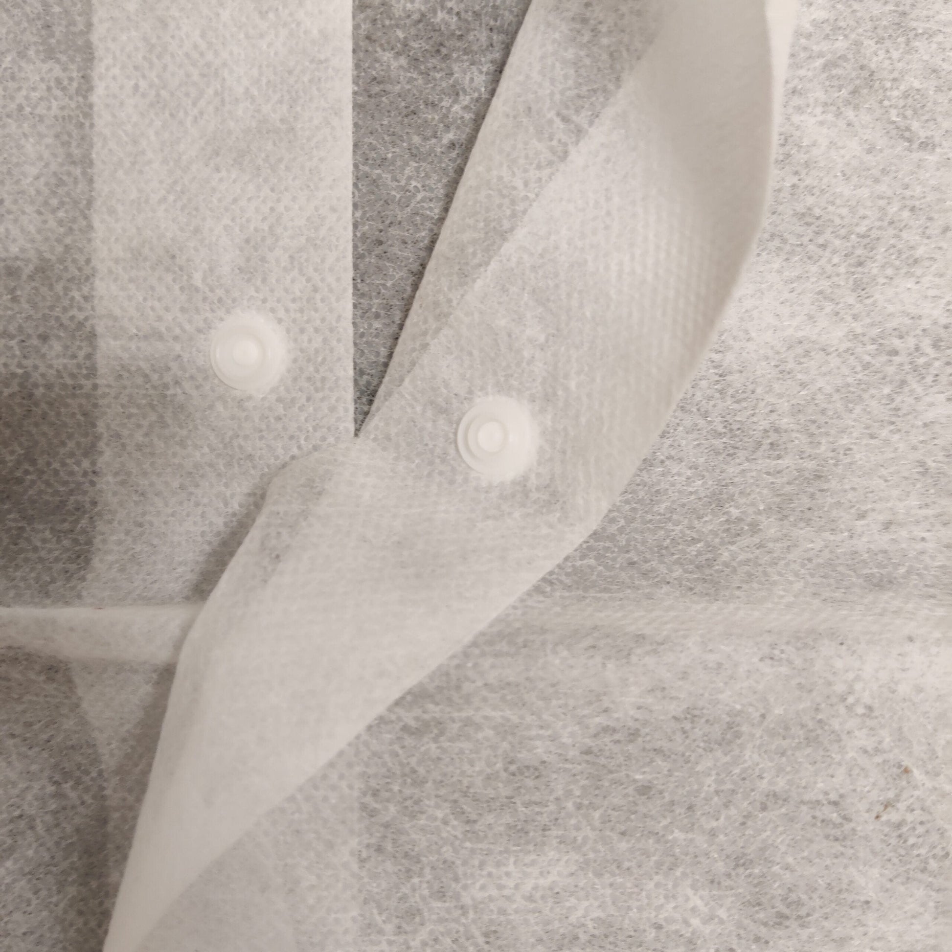 Disposable Lab Coats, Pack of 10, Medium and Large, Long Sleeves, Elasticated Cuffs, Popper Buttons, for Work, Food Service, and Construction